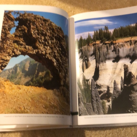 OREGON ON MY MIND • THE BEST OF OREGON IN WORDS AND PHOTOGRAPHS - Picture 16 of 17